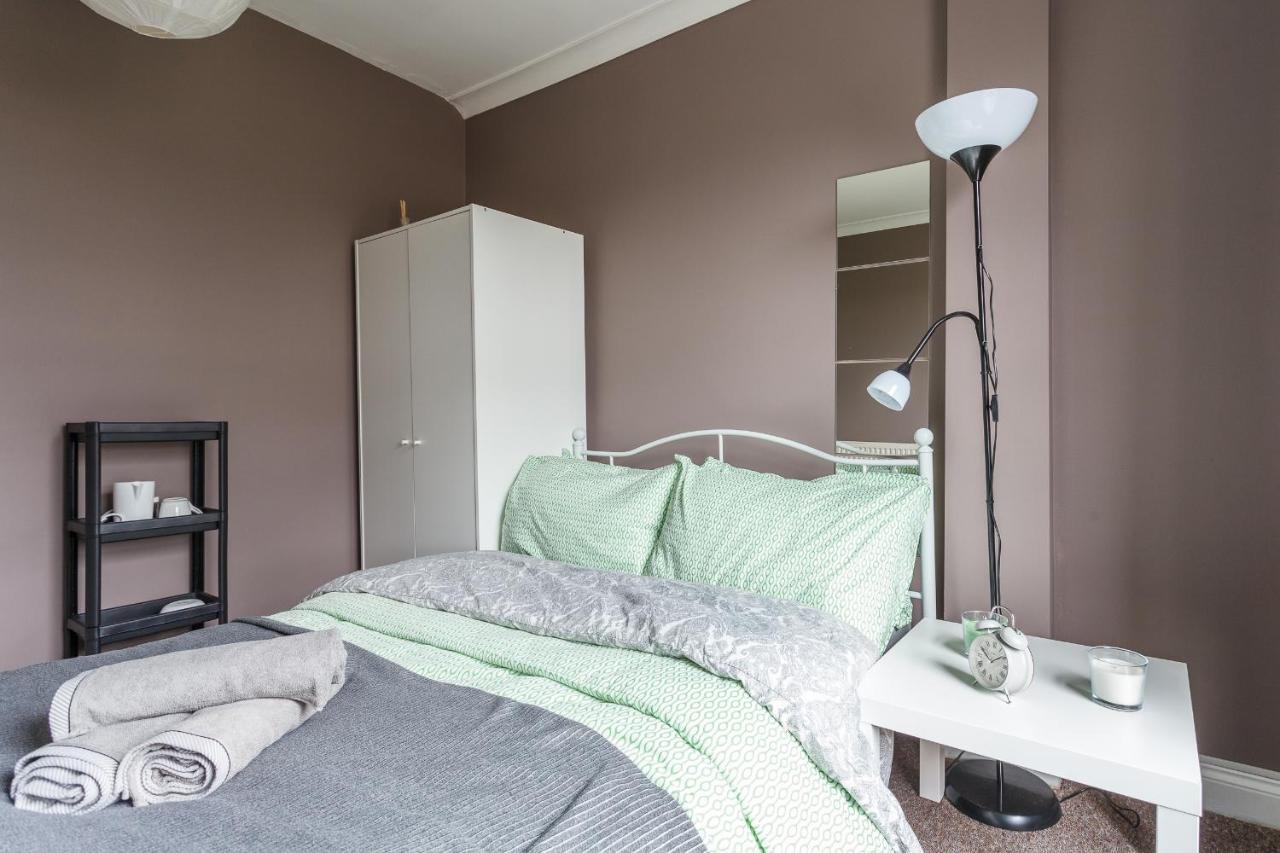 Shirley House 1, Guest House, Self Catering, Self Check In With Smart Locks, Use Of Fully Equipped Kitchen, Walking Distance To Southampton Central, Excellent Transport Links, Ideal For Longer Stays エクステリア 写真
