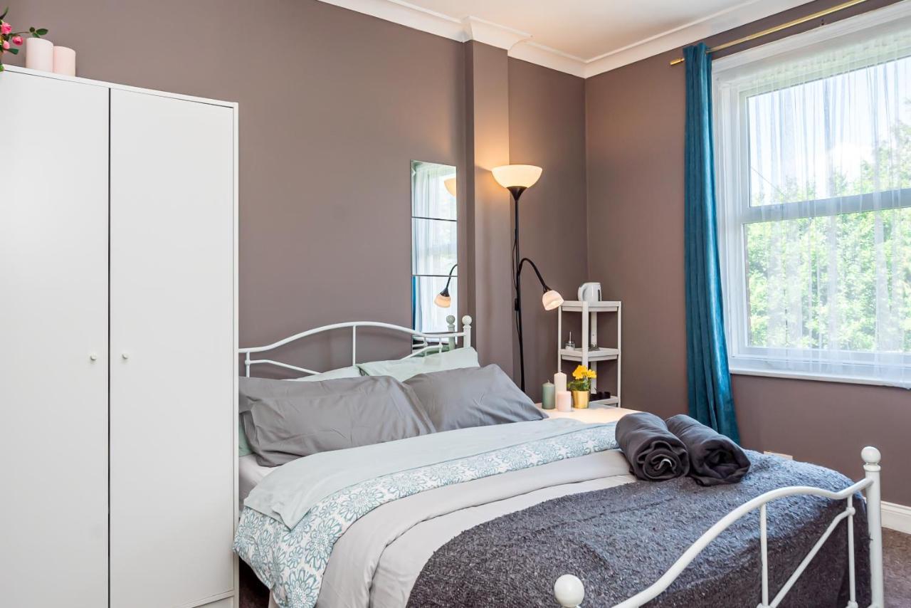 Shirley House 1, Guest House, Self Catering, Self Check In With Smart Locks, Use Of Fully Equipped Kitchen, Walking Distance To Southampton Central, Excellent Transport Links, Ideal For Longer Stays エクステリア 写真