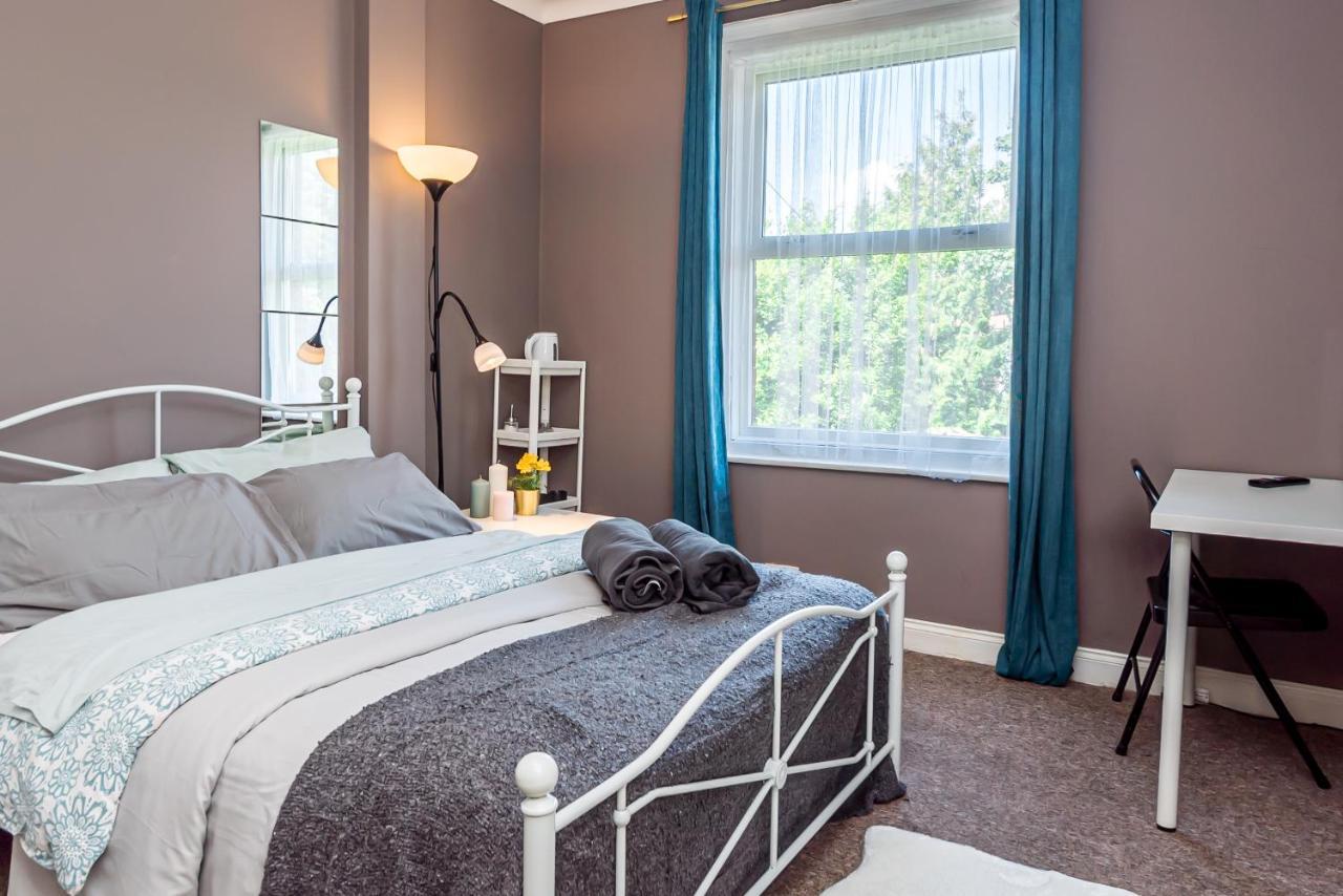 Shirley House 1, Guest House, Self Catering, Self Check In With Smart Locks, Use Of Fully Equipped Kitchen, Walking Distance To Southampton Central, Excellent Transport Links, Ideal For Longer Stays エクステリア 写真