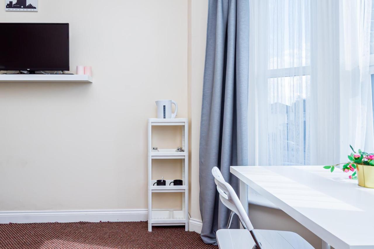 Shirley House 1, Guest House, Self Catering, Self Check In With Smart Locks, Use Of Fully Equipped Kitchen, Walking Distance To Southampton Central, Excellent Transport Links, Ideal For Longer Stays エクステリア 写真