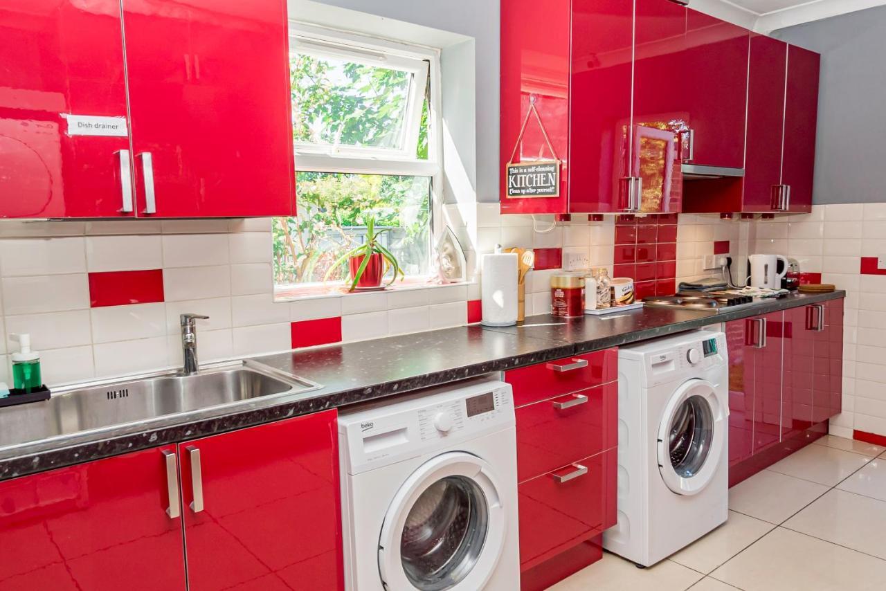 Shirley House 1, Guest House, Self Catering, Self Check In With Smart Locks, Use Of Fully Equipped Kitchen, Walking Distance To Southampton Central, Excellent Transport Links, Ideal For Longer Stays エクステリア 写真