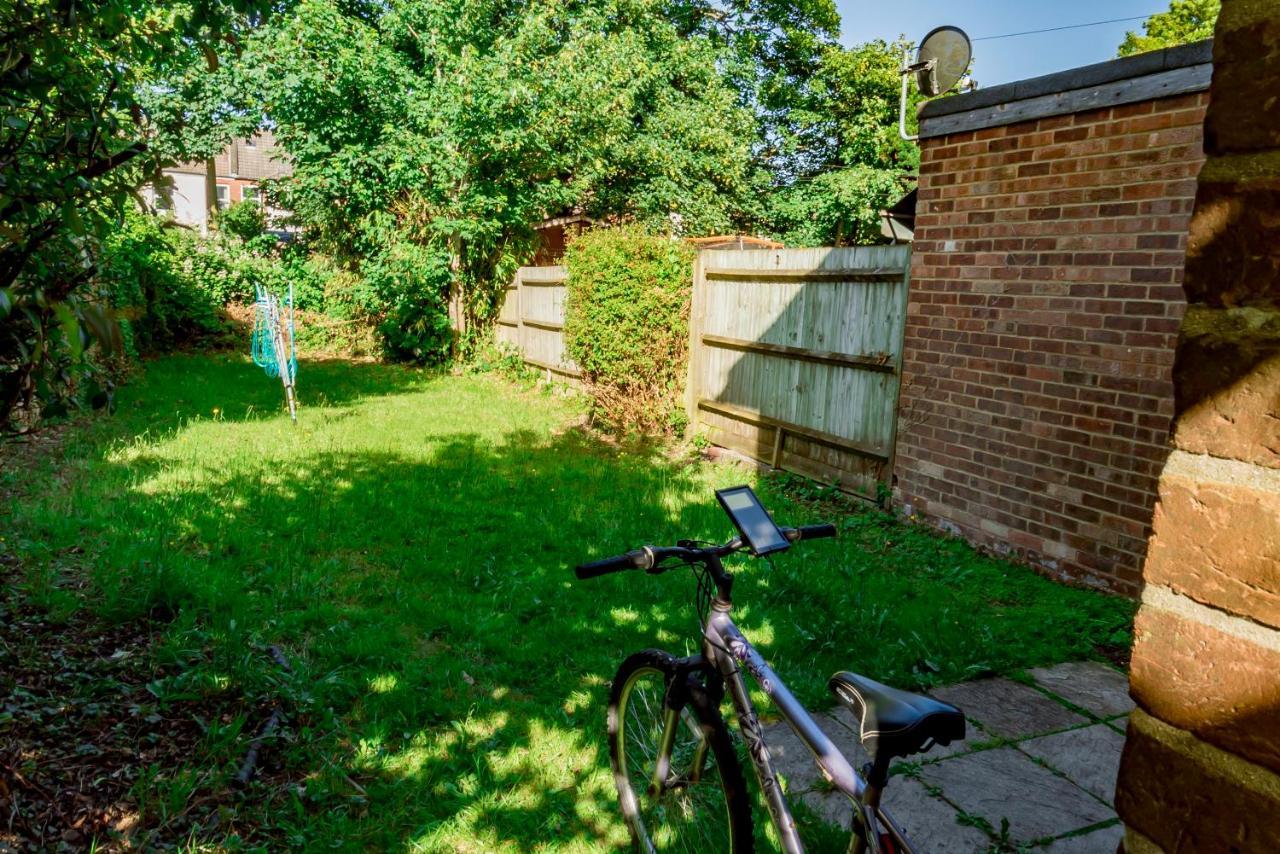 Shirley House 1, Guest House, Self Catering, Self Check In With Smart Locks, Use Of Fully Equipped Kitchen, Walking Distance To Southampton Central, Excellent Transport Links, Ideal For Longer Stays エクステリア 写真