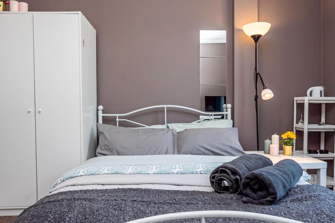 Shirley House 1, Guest House, Self Catering, Self Check In With Smart Locks, Use Of Fully Equipped Kitchen, Walking Distance To Southampton Central, Excellent Transport Links, Ideal For Longer Stays エクステリア 写真