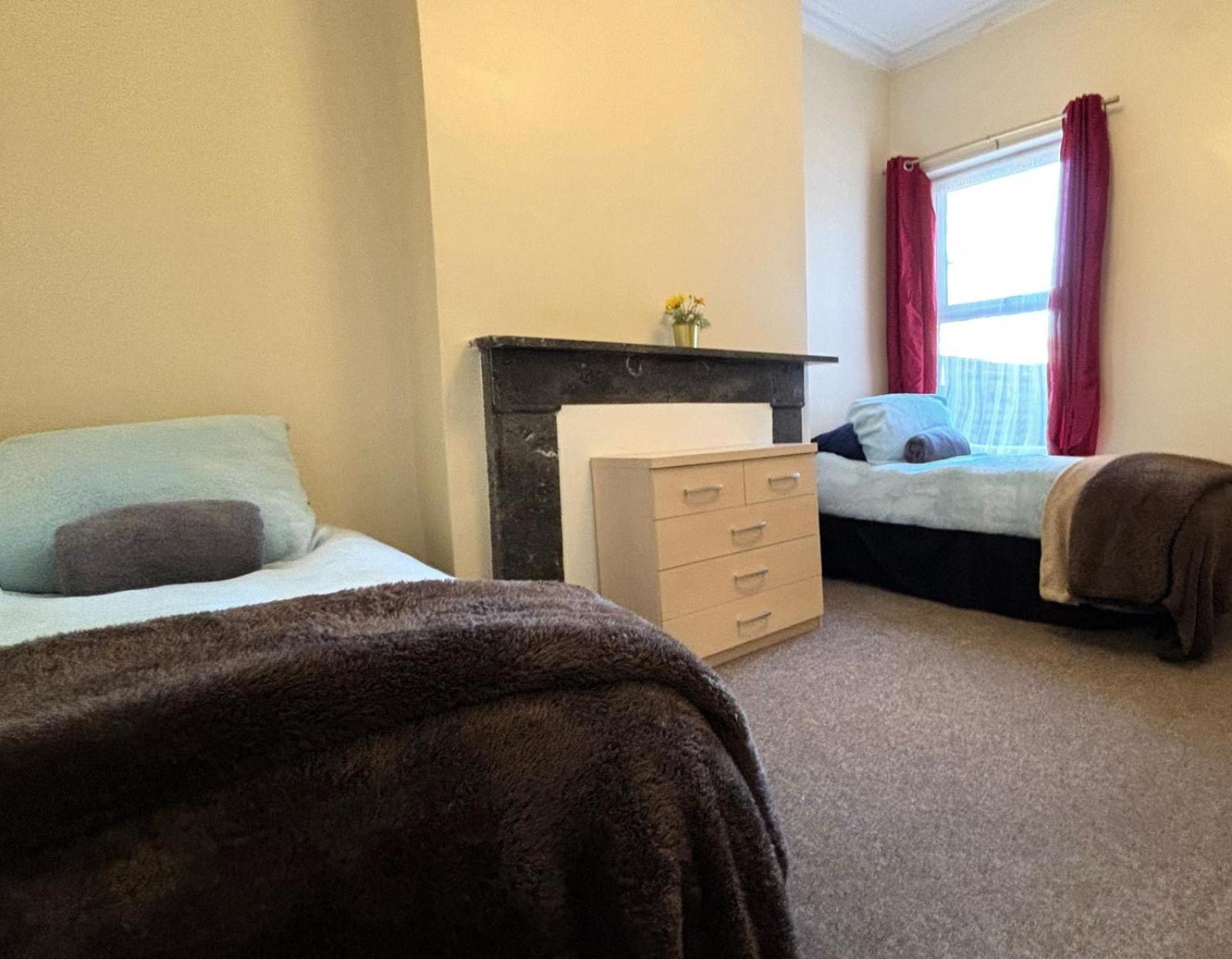 Shirley House 1, Guest House, Self Catering, Self Check In With Smart Locks, Use Of Fully Equipped Kitchen, Walking Distance To Southampton Central, Excellent Transport Links, Ideal For Longer Stays エクステリア 写真